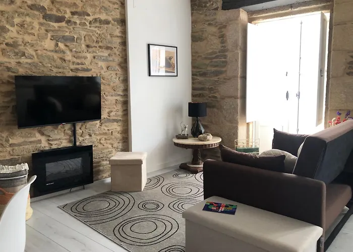 Estudios Rua Maior, 49-2a * Sarria